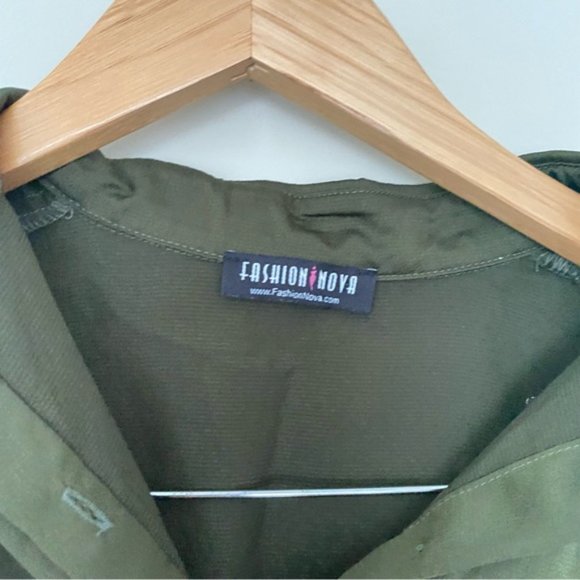 FASHION NOVA Green Collared Front Knot Crop Top - Picture 3 of 7